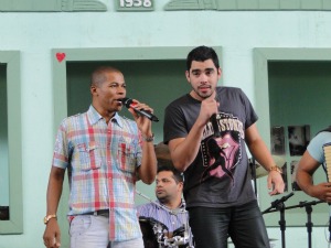 Gabriel Diniz e Assum Preto cantaram juntos nesse sábado (22).