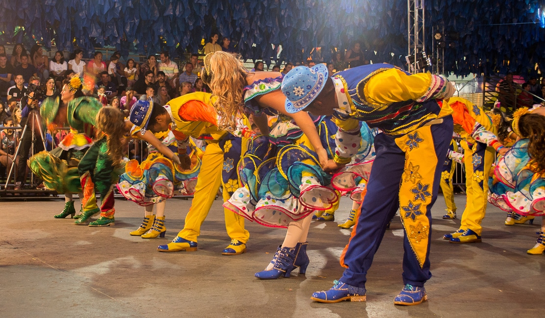 Quadrilha Filhos de Campina se despede do público