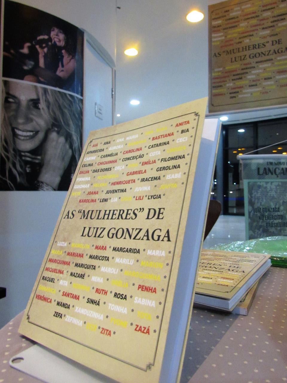 Livro "Mulheres de Gonzaga".