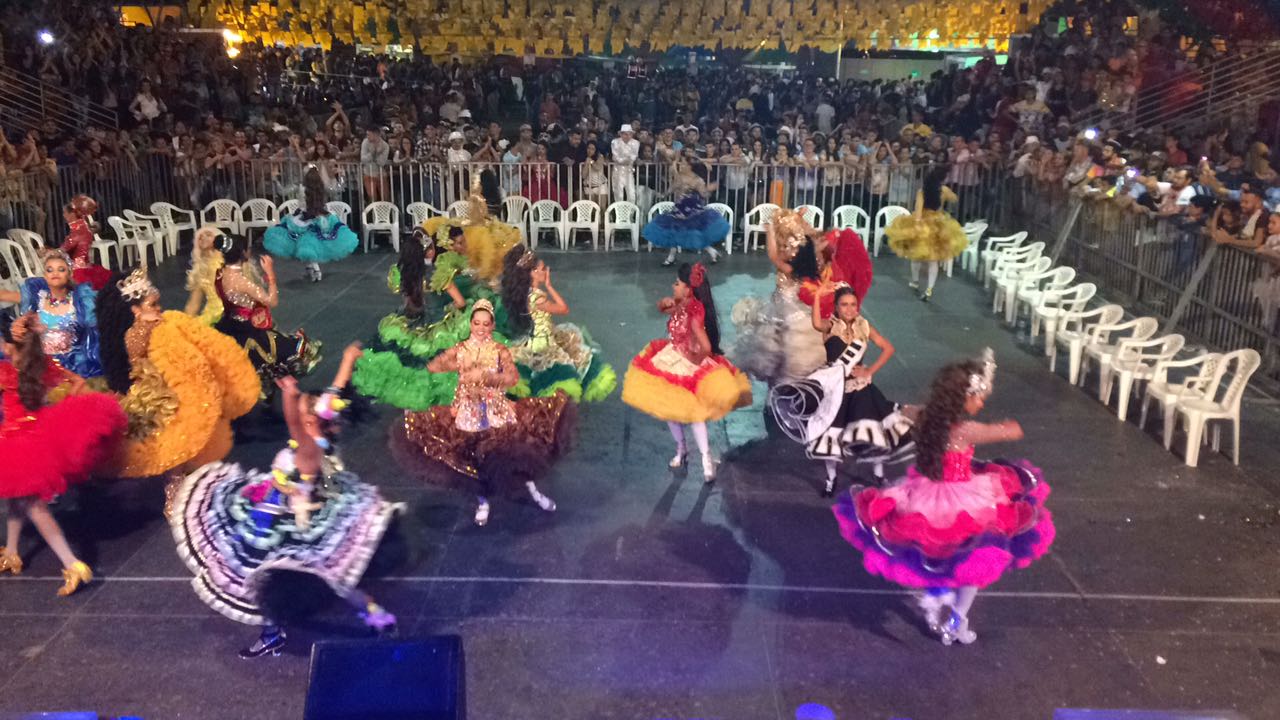 Rainhas em seu desfile final